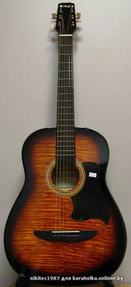 Продаю болгарскую акустическую фолк-гитару AS-39